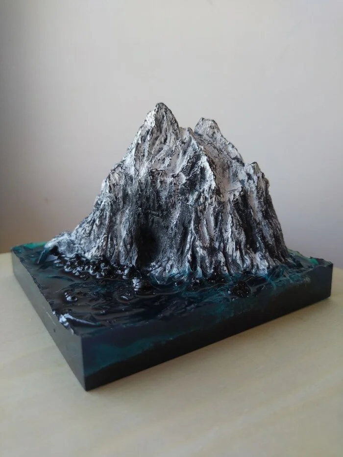 Continuation of the post Feel like a sculptor - My, Video, Vertical video, The mountains, Handmade, Needlework without process, Needlework with process, Gypsum, Sculpture, Gypsum products, Plaster sculpture, The photo, Mobile photography, Creation, beauty, Longpost, Reply to post, Sea, Ocean, Water, Wave