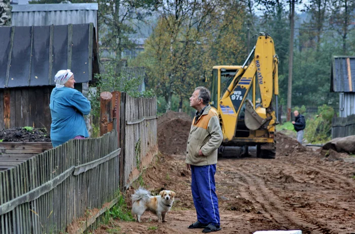 A woman built a house on her neighbor's land and then demanded compensation. And the neighbor went and sold the land along with her house. What did the courts decide? - My, Court, Law, Right, Lawyers, Dacha, Neighbours, League of Lawyers, Land plot, Unjust enrichment, Building, Home construction, House, A wave of posts