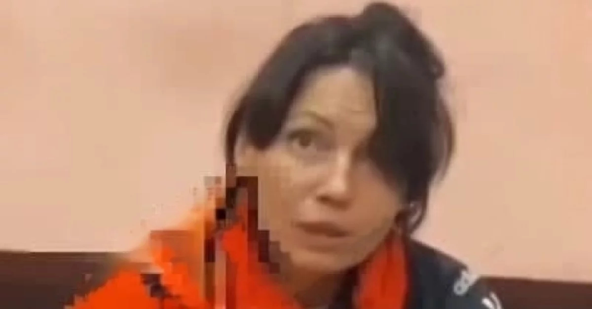 Женщина с российским флагом в одессе фото