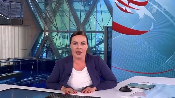 The chair that broke under Channel One presenter Ekaterina Andreeva has been taken to the police for questioning - My, First channel, news, Media and press, Ekaterina Andreeva, IA Panorama