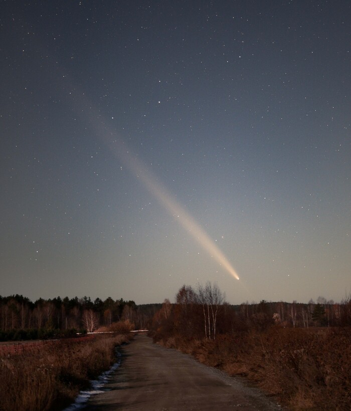 canon r8 iso 800 10сек + canon 24-105 f4 (70 mm). Сложение 5 кадров