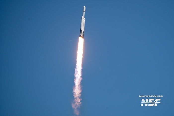 Falcon Heavy запускает аппарат Europa Clipper к Юпитеру. (Фото: Сойер Розенштейн для NSF)