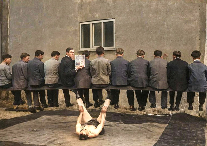 Подборка фотографий из прошлого, которые заставляют удивиться. 20 раскрашенных фотографий из XIX-ХХ века. Часть XII Историческое фото, Старое фото, Фотография, Колоризация, 20 век, Длиннопост Подборка фотографий из прошлого, которые заставляют удивиться. 20 раскрашенных фотографий из XIX-ХХ века. Часть XII Историческое фото, Старое фото, Фотография, Колоризация, 20 век, Длиннопост