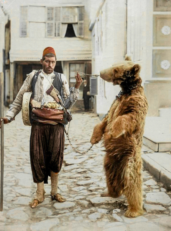 Подборка фотографий из прошлого, которые заставляют удивиться. 20 раскрашенных фотографий из XIX-ХХ века. Часть XII Историческое фото, Старое фото, Фотография, Колоризация, 20 век, Длиннопост Подборка фотографий из прошлого, которые заставляют удивиться. 20 раскрашенных фотографий из XIX-ХХ века. Часть XII Историческое фото, Старое фото, Фотография, Колоризация, 20 век, Длиннопост