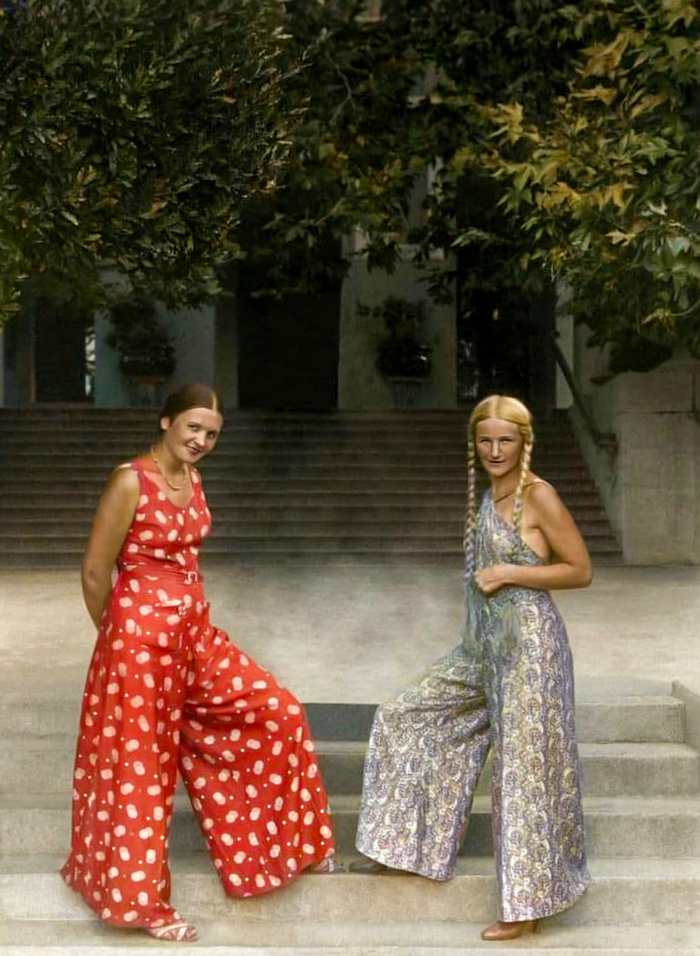 Подборка простых и потрясающих фотографий эпохи СССР. 20 раскрашенных фотографий, Часть XII Старое фото, Историческое фото, Фотография, Колоризация, СССР, Сделано в СССР, Детство в СССР, 60-е, 70-е, 80-е, 50-е, Длиннопост Подборка простых и потрясающих фотографий эпохи СССР. 20 раскрашенных фотографий, Часть XII Старое фото, Историческое фото, Фотография, Колоризация, СССР, Сделано в СССР, Детство в СССР, 60-е, 70-е, 80-е, 50-е, Длиннопост