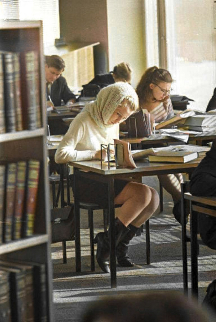 Подборка простых и потрясающих фотографий эпохи СССР. 20 раскрашенных фотографий, Часть XII Старое фото, Историческое фото, Фотография, Колоризация, СССР, Сделано в СССР, Детство в СССР, 60-е, 70-е, 80-е, 50-е, Длиннопост Подборка простых и потрясающих фотографий эпохи СССР. 20 раскрашенных фотографий, Часть XII Старое фото, Историческое фото, Фотография, Колоризация, СССР, Сделано в СССР, Детство в СССР, 60-е, 70-е, 80-е, 50-е, Длиннопост