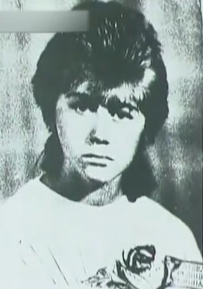    . .:     <!--noindex--><a href="https://pikabu.ru/story/manyak_na_sinem_zile_11920058?u=http%3A%2F%2FYouTube.com&t=YouTube.com&h=368a7b01eacdbf0e5b44f1804a2b675f69d9a938" title="http://YouTube.com" target="_blank" rel="nofollow noopener">YouTube.com</a><!--/noindex-->