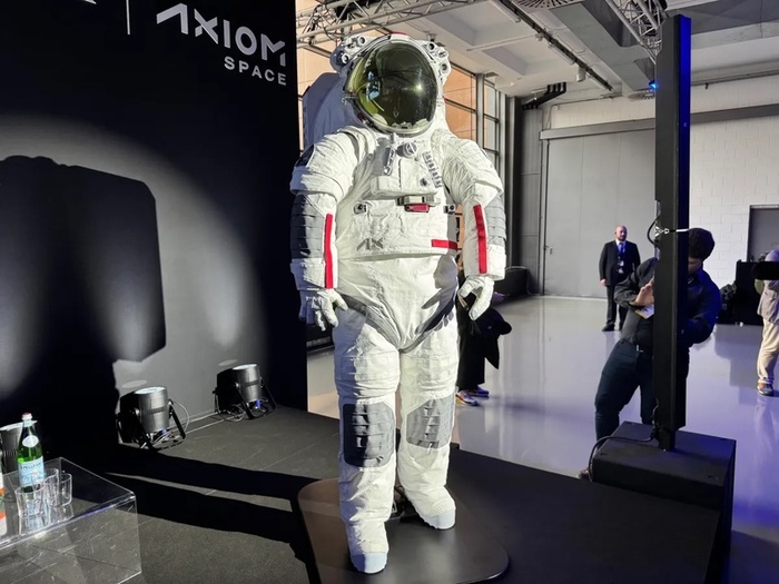 Axiom  Prada    Artemis , , , , NASA,  ( ), 