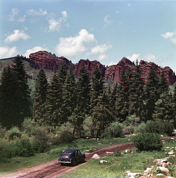 View of the mountain gorge Jety-Oguz or Rocks of the Seven Bulls, Kirghiz SSR, 1961 - The mountains, The rocks, Mountain tourism, the USSR, Nature, Made in USSR, Telegram (link)