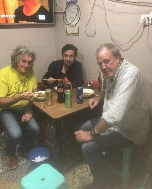 Ah, Soviet cuisine, the legendary sixties, conversations until the morning about the works of Yevtushenko and Rozhdestvensky... - The photo, Kitchen, Jeremy Clarkson, Richard Hammond, James May, Top Gear