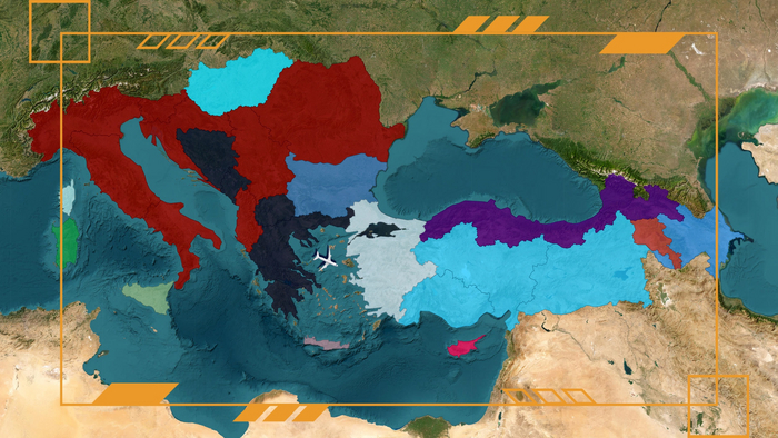Карта мира моей игры по состоянию на февраль этого года. С тех пор игровой мир подрос примерно вдвое :)
