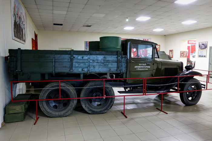 ГАЗ-ААА (<a href="https://pikabu.ru/story/vladivostok_istorikotekhnicheskiy_muzey_avtomotostarinyi_11932359?u=https%3A%2F%2Fcommons.wikimedia.org%2Fwiki%2FFile%3AVladivostok._The_historian-mechanic_museum_Automotoantiquity_%28%25C2%25ABAutomotostarina%25C2%25BB%29._GAZ-AAA_DSC01264_2200.jpg&t=%D0%BF%D0%BE%D0%BB%D0%BD%D0%BE%D1%80%D0%B0%D0%B7%D0%BC%D0%B5%D1%80&h=a6f1bb1ff569ddf9ec952d54bb94fac03c1ac4ff" title="https://commons.wikimedia.org/wiki/File:Vladivostok._The_historian-mechanic_museum_Automotoantiquity..." target="_blank" rel="nofollow noopener">полноразмер</a>)