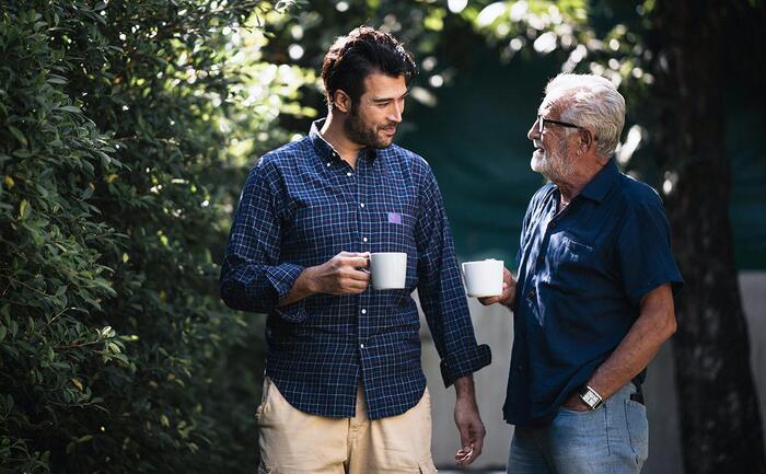 Люблю своего папу! Да, он меня лупил. Нет, он не чудовище, а я не сломанное ничтожество. И тебя, человека, читающего этот пост, я тоже люблю!