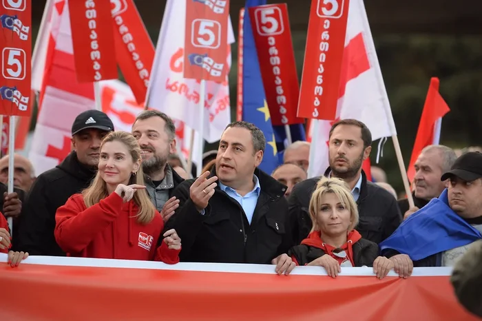 Thousands of people took to the streets in Tbilisi for a rally titled “Georgia chooses the European Union” - Politics, Georgia, Rally, European Union, Longpost