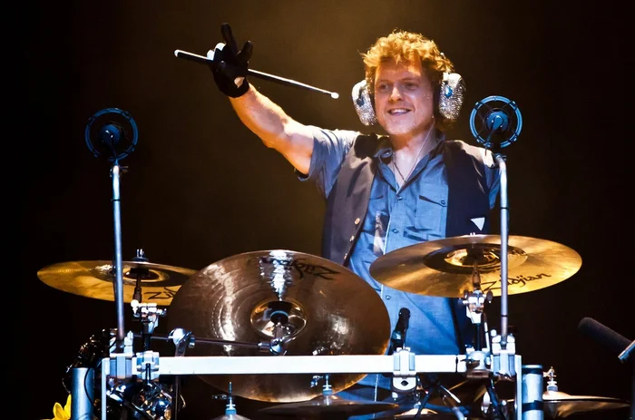 Who are the ambidexters? Rick Allen, one-armed drummer - My, Music, Youtube, Def Leppard, Glam Rock, Video, Longpost