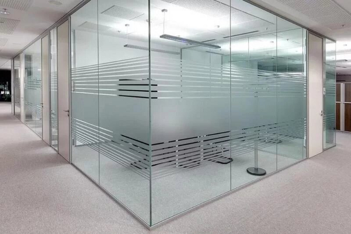 Какую толщину выбрать для стеклянных перегородок