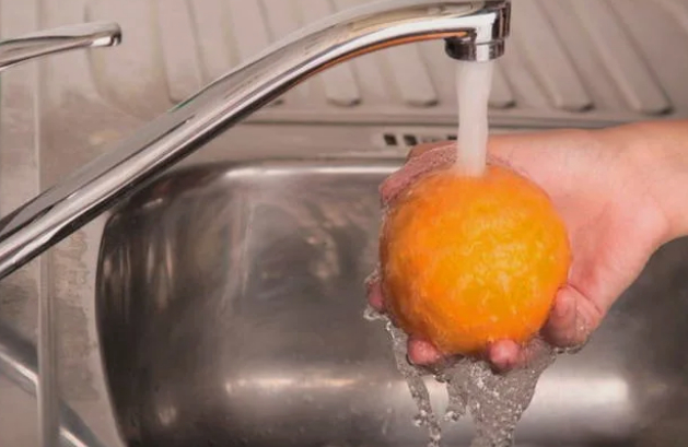 I wash oranges - My, Orange, Hygiene, Life hack