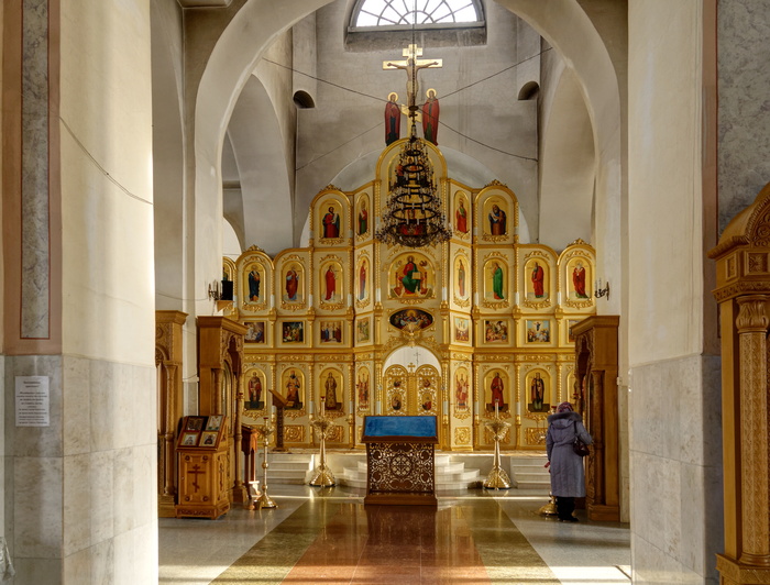 Знаменский собор (<a href="https://pikabu.ru/story/eletskiy_znamenskiy_monastyir_11939499?u=https%3A%2F%2Fcommons.wikimedia.org%2Fwiki%2FFile%3AYelets._Znamensky_Monastery._Znamensky_Cathedral%2C_iconostasis_P1040936_2510.jpg&t=%D0%BF%D0%BE%D0%BB%D0%BD%D0%BE%D1%80%D0%B0%D0%B7%D0%BC%D0%B5%D1%80&h=15d9367ae21d1d4deede1853117a614748ccb426" title="https://commons.wikimedia.org/wiki/File:Yelets._Znamensky_Monastery._Znamensky_Cathedral,_iconostasi..." target="_blank" rel="nofollow noopener">полноразмер</a>)