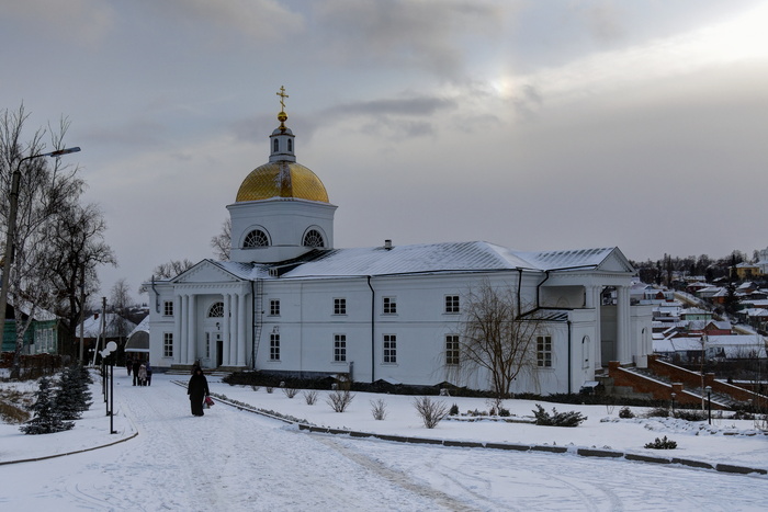 Знаменский собор (<a href="https://pikabu.ru/story/eletskiy_znamenskiy_monastyir_11939499?u=https%3A%2F%2Fcommons.wikimedia.org%2Fwiki%2FFile%3AYelets._Znamensky_Monastery._Znamensky_Cathedral_P1040962_2200.jpg&t=%D0%BF%D0%BE%D0%BB%D0%BD%D0%BE%D1%80%D0%B0%D0%B7%D0%BC%D0%B5%D1%80&h=1f7cd4024f7d2a3da90227ee71f592d354b5f4e9" title="https://commons.wikimedia.org/wiki/File:Yelets._Znamensky_Monastery._Znamensky_Cathedral_P1040962_22..." target="_blank" rel="nofollow noopener">полноразмер</a>)