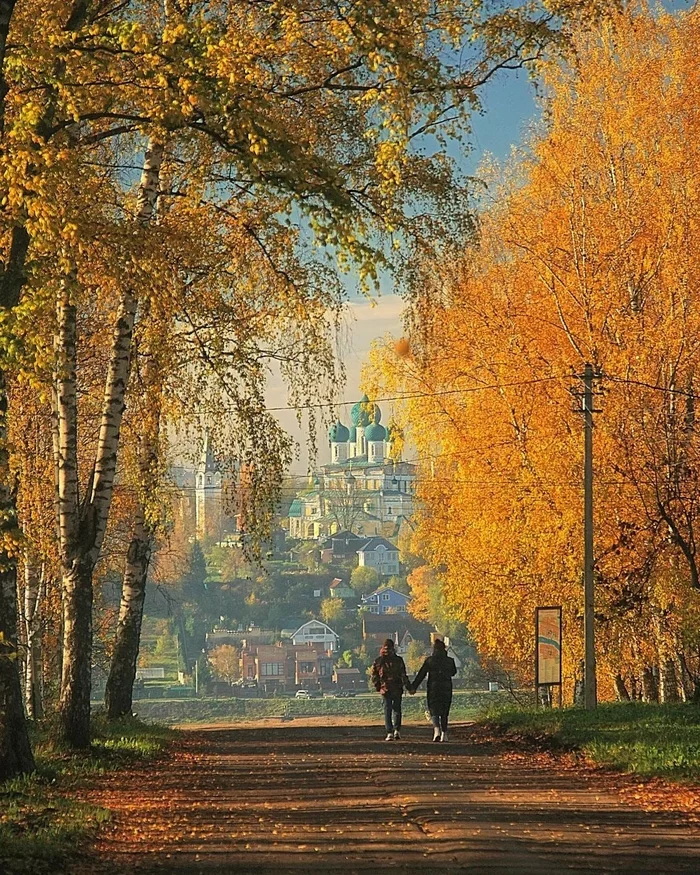 Tutaev, Yaroslavl region - Tutaev, Yaroslavskaya oblast, The photo, Autumn