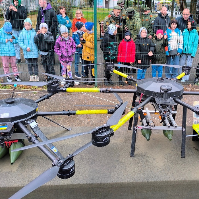 Дроны со снарядами / Drones with explosives