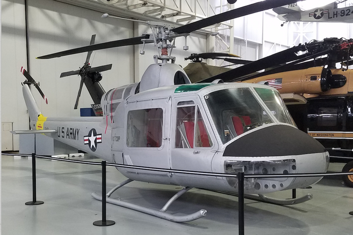 Bell XH-40       -,  .