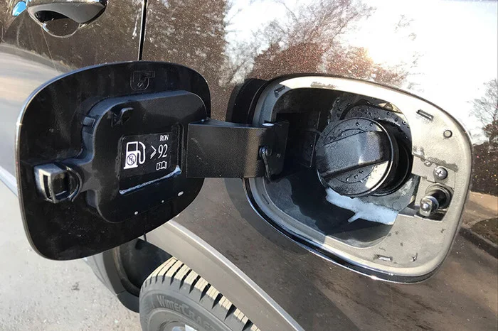 Банальные ошибки: почему может загореться сигнал check engine - Моё, Автомобилисты, Авто, Машина, Транспорт, Полезное, Водитель, Запчасти, Тюнинг, Электромобиль, Ошибка, Бензин, Проблема, Хочу все знать, Поломка, СТО, Длиннопост