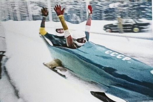  : <!--noindex--><a href="https://pikabu.ru/story/nashli_zabroshennyiy_olimpiyskiy_obekt_v_lesakh_yuzhnogo_urala__zdes_nachinalas_istoriya_sovetskogo_bobsleya_11938570?u=http%3A%2F%2Frussiantourism.ru%2Finterview%2Finterview_4643.htm&t=http%3A%2F%2Frussiantourism.ru%2Finterview%2Finterview_4643.htm&h=86e9102cfa959e341b6d995d648657af8f696e96" title="http://russiantourism.ru/interview/interview_4643.htm" target="_blank" rel="nofollow noopener">http://russiantourism.ru/interview/interview_4643.htm</a><!--/noindex-->