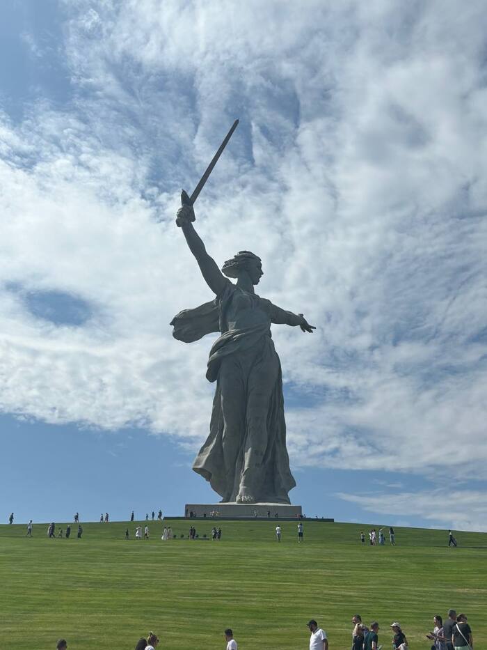 "- !".  ,        -       .