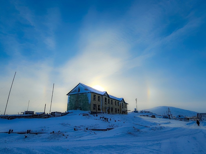 Тикси. Фото: <a href="https://pikabu.ru/story/kak_vyizhit_v_tiksi_11940523?u=https%3A%2F%2Fvk.com%2Fid544343831&t=%D0%9F%D0%B0%D0%B2%D0%B5%D0%BB%20%D0%98%D0%B2%D0%B0%D0%BD%D1%87%D0%B5%D0%BD%D0%BA%D0%BE%20%2F%20%D0%92%D0%9A%D0%BE%D0%BD%D1%82%D0%B0%D0%BA%D1%82%D0%B5&h=197dde2c596f0ecb571eadc8573541f610ebc5d0" title="https://vk.com/id544343831" target="_blank" rel="nofollow noopener">Павел Иванченко / ВКонтакте</a>