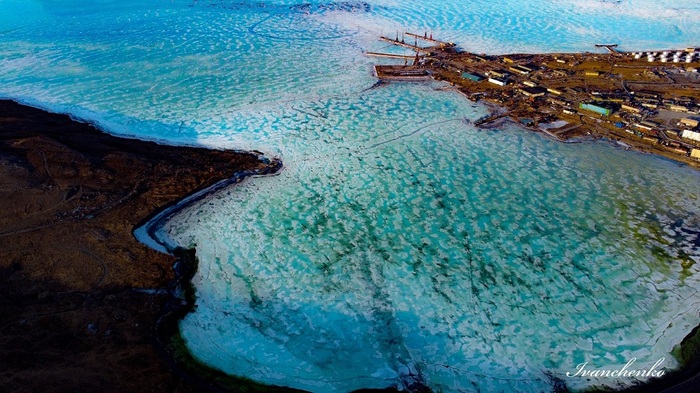 Тикси. Фото: <a href="https://pikabu.ru/story/kak_vyizhit_v_tiksi_11940523?u=https%3A%2F%2Fvk.com%2Fid544343831&t=%D0%9F%D0%B0%D0%B2%D0%B5%D0%BB%20%D0%98%D0%B2%D0%B0%D0%BD%D1%87%D0%B5%D0%BD%D0%BA%D0%BE%20%2F%20%D0%92%D0%9A%D0%BE%D0%BD%D1%82%D0%B0%D0%BA%D1%82%D0%B5&h=197dde2c596f0ecb571eadc8573541f610ebc5d0" title="https://vk.com/id544343831" target="_blank" rel="nofollow noopener">Павел Иванченко / ВКонтакте</a>