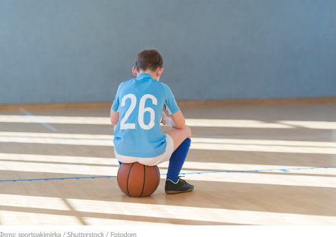 In Russia, a 12-year-old boy left home because his father forced him to play sports - Parents and children, Sport, Child abuse, Father, Negative, Teenagers, Parenting, news