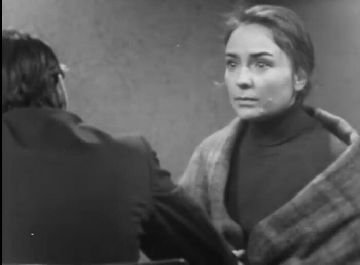 В местах заключения. Никаких улыбок, маска бедной овечки ставшей жертвой волка.