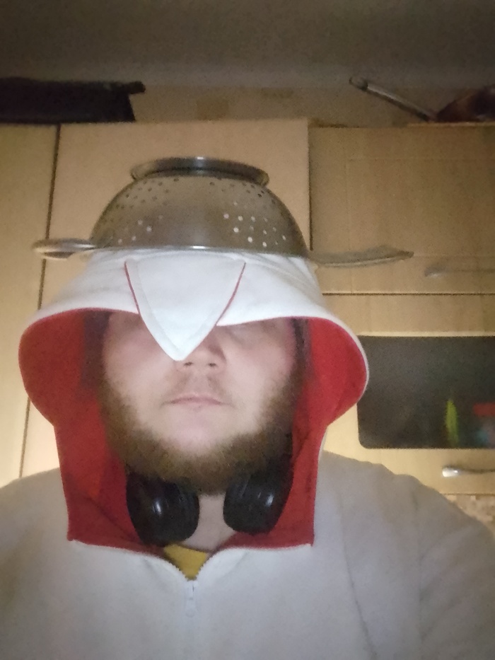 Мы действуем во тьме, чтобы жрать макарошки!