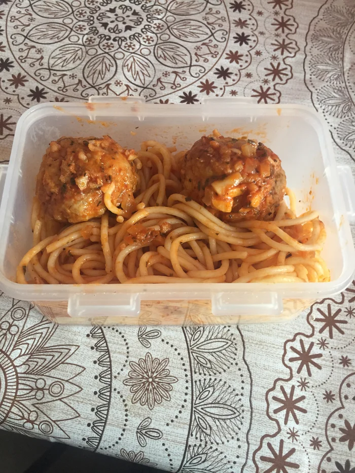 Without a colander on the head - Pastafarianism, Dinner