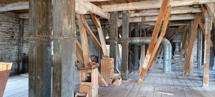 Уютный исторический урбанизм и преемсивенностьтехнологий.