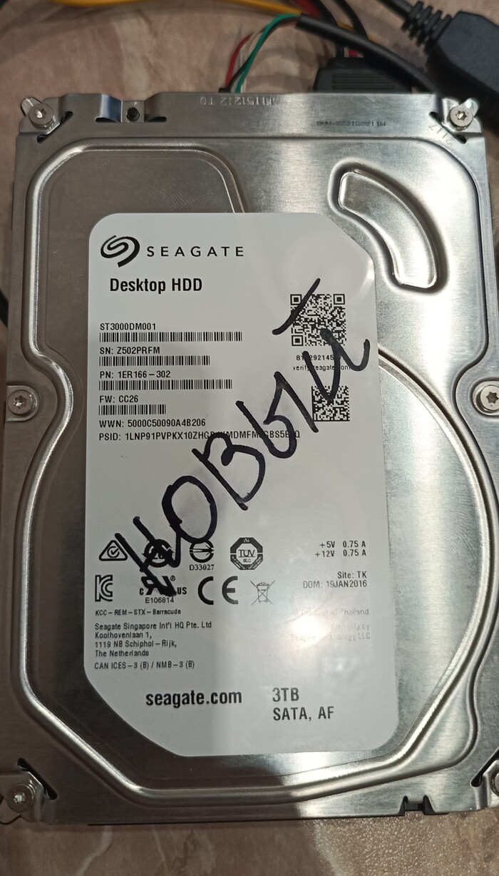   HDD ST3000DM001  ,  HDD