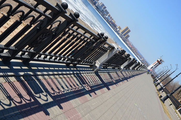 Nikon D7000, 35 mm, ISO 100, F11, 1/125 sec