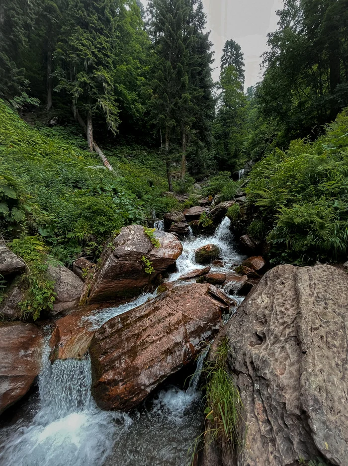 Make noise, make noise from the steep peak, Don’t be silent, gray stream! - My, The photo, Waterfall, Nature