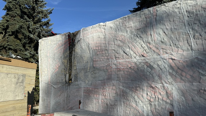 Заклеенная мозаика для последующего демонтажа.