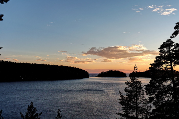 (<a href="https://pikabu.ru/story/valaam_11961409?u=https%3A%2F%2Fcommons.wikimedia.org%2Fwiki%2FFile%3ALake_Ladoga._Valaam_P7160075_2200.jpg&t=%D0%BF%D0%BE%D0%BB%D0%BD%D0%BE%D1%80%D0%B0%D0%B7%D0%BC%D0%B5%D1%80&h=b9a30128dafc2d689511474c0002accc994bacae" title="https://commons.wikimedia.org/wiki/File:Lake_Ladoga._Valaam_P7160075_2200.jpg" target="_blank" rel="nofollow noopener">полноразмер</a>)