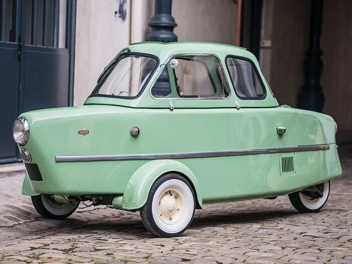 Inter Autoscooter - a three-wheeled French microcar - Auto, France, Retro car