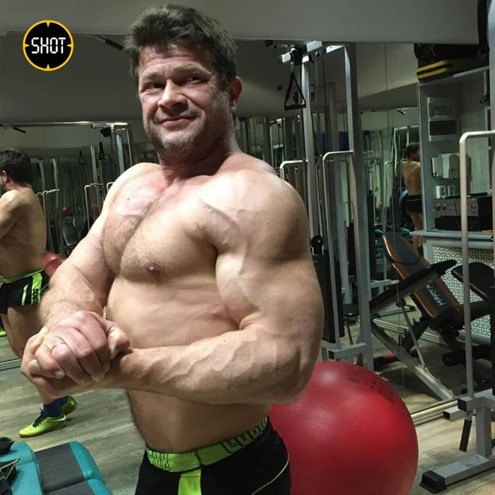 Drunk bodybuilder MP fights police in bar in Murmansk region - Negative, Deputies, Alcohol, Fight, Video, Telegram (link), Mat