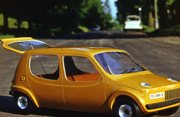    Trabant  1971          .