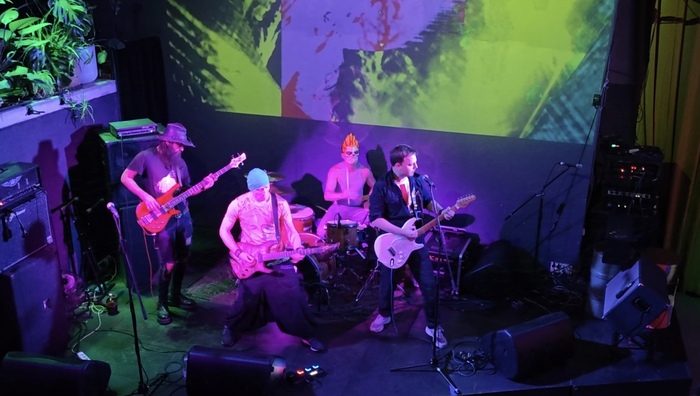 Концерт в клубе "Ласточка"