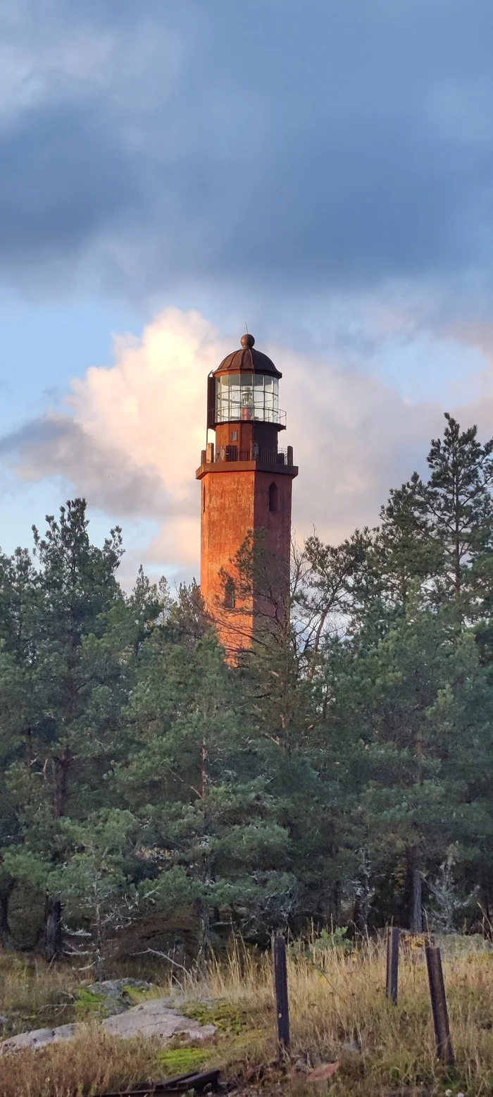 It's like this on the island today - My, Island, Big Tyuters, cat, Lighthouse, Longpost, The photo