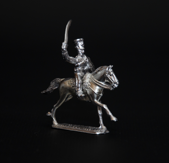 Французский гусар, нач.19 века. Оловянный сплав, литьё. Масштаб 1:72