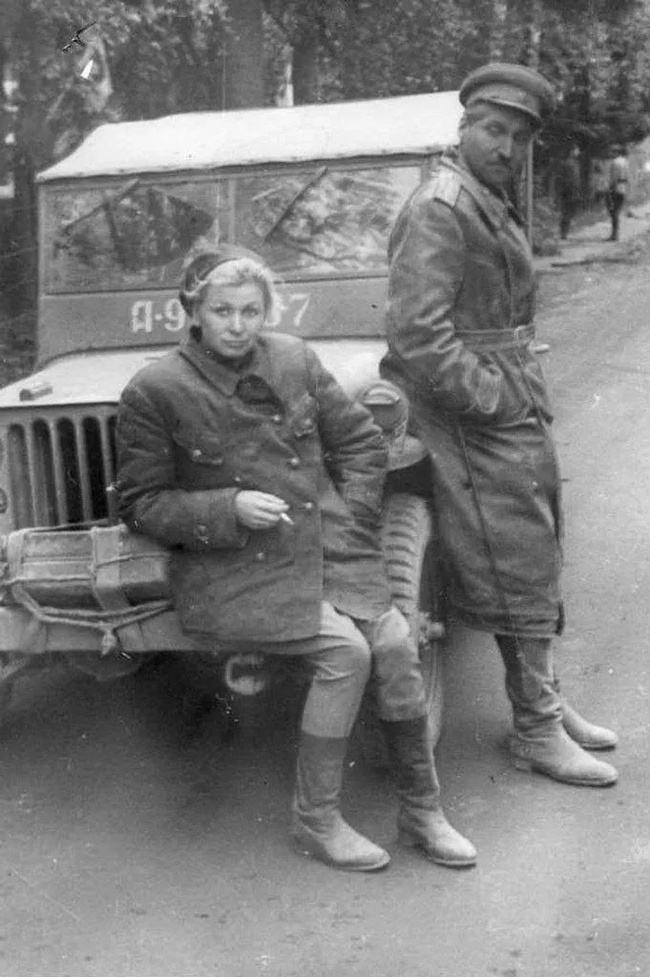  ..     ..    . 1944  ,   , 40-,  