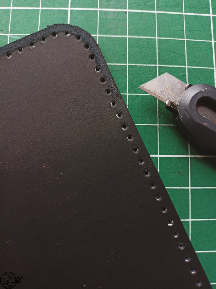 использую лезвие ножа