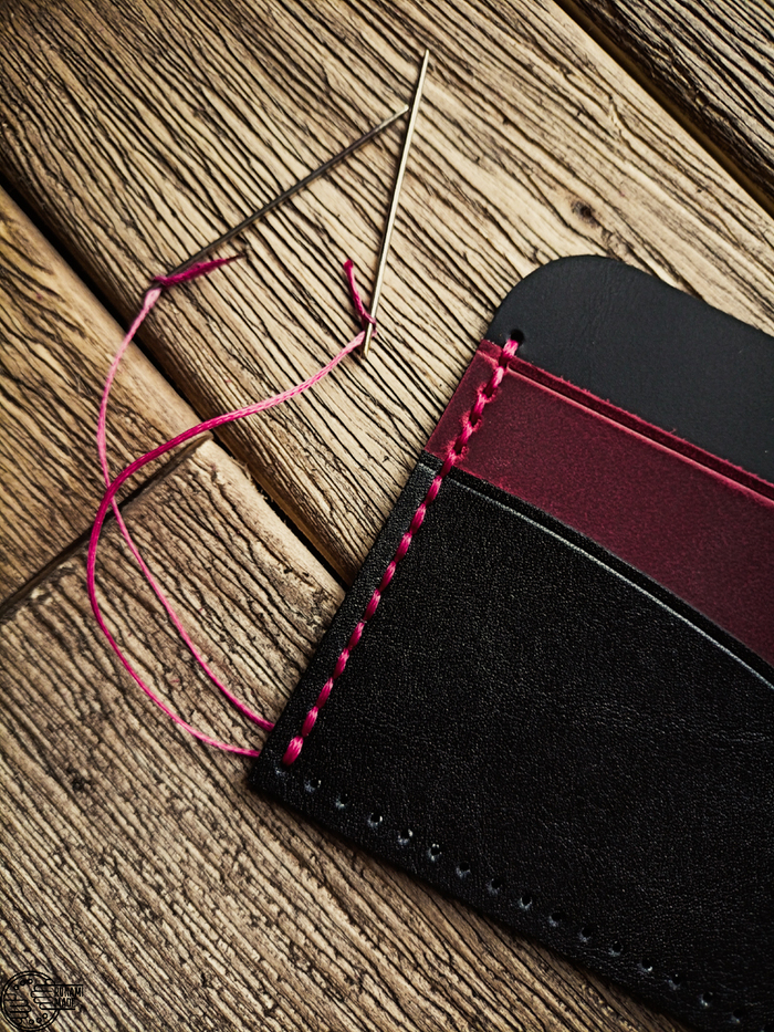 цвет нити решил взять в цвет среднего кармана